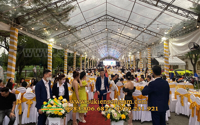 Sản xuất bán nhà bạt trong suốt