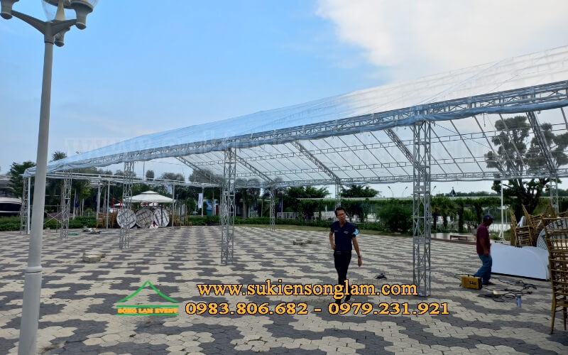Sản xuất bán nhà bạt trong suốt