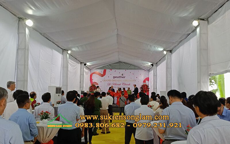 Tổ chức lễ khánh thành