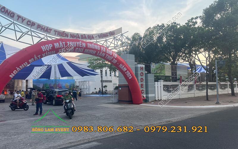 Cho thuê dù sự kiện Chương trình họp mặt ngành mắt kính Tphcm tại Vũng Tàu Cho thuê dù sự kiện Chương trình họp mặt ngành mắt kính Tphcm tại Vũng Tàu