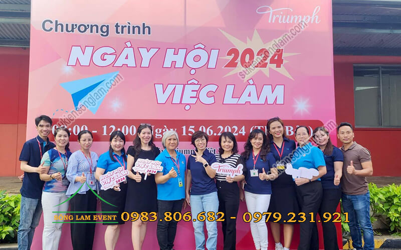 Cho thuê backdrop Ngày hội việc làm Triumph Bình Dương Cho thuê backdrop Ngày hội việc làm Triumph Bình Dương