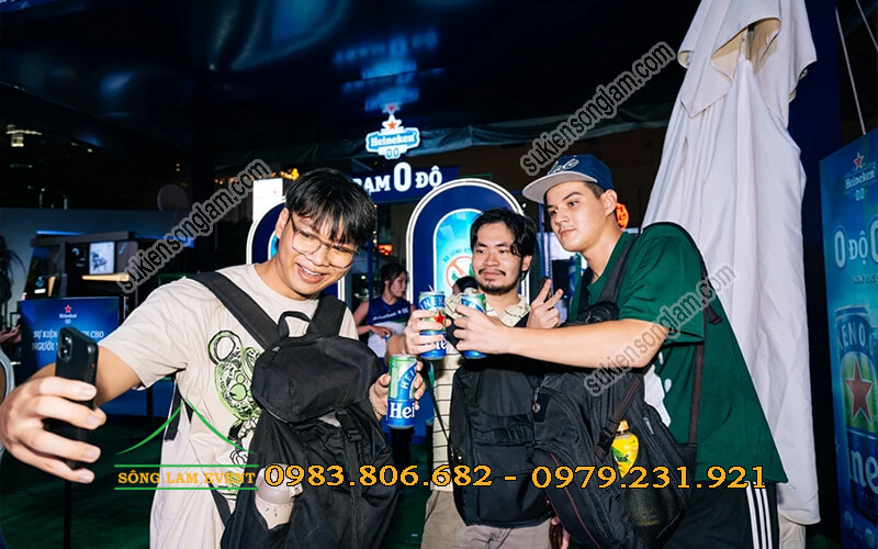 Cho thuê nhà bạt làm gian hàng Heineken Gumball 3000 TPHCM Cho thuê nhà bạt làm gian hàng Heineken Gumball 3000 TPHCM