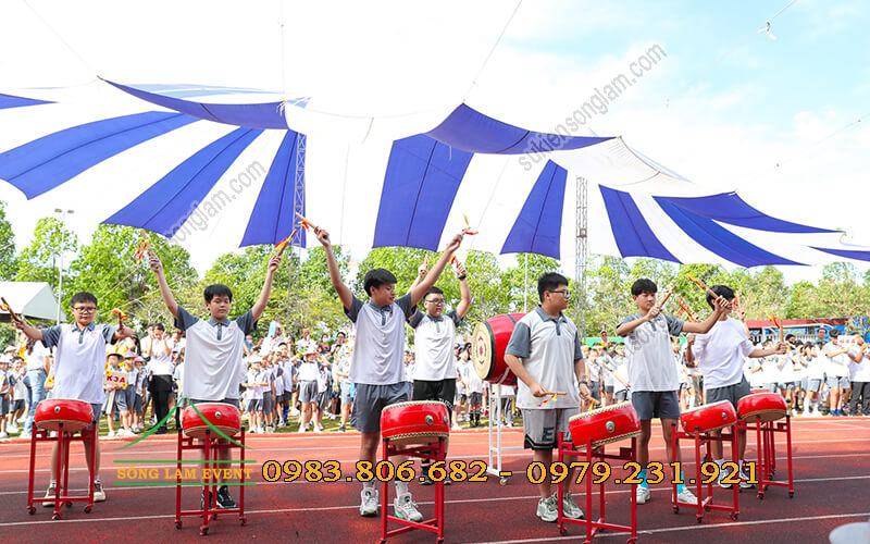 Cho thuê dù sự kiện Sport Day trường Việt Hoa Bình Dương Cho thuê dù sự kiện Sport Day trường Việt Hoa Bình Dương