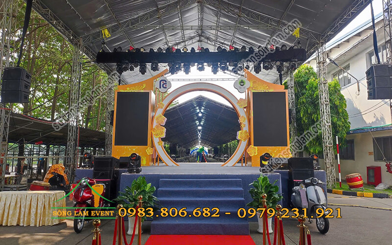 Cho thuê sân khấu sự kiện tổ chức tiệc tân niên tại Vsip Bình Dương Cho thuê sân khấu sự kiện tổ chức tiệc tân niên tại Vsip Bình Dương