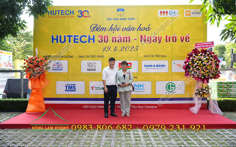Cho thuê khung backdrop tổ chức Đêm hội văn hóa HUTECH 30 năm ngày trở về Cho thuê khung backdrop tổ chức Đêm hội văn hóa HUTECH 30 năm ngày trở về