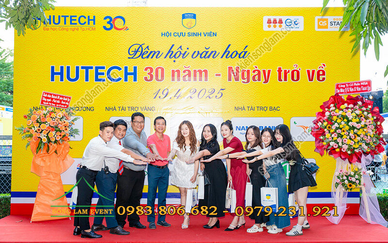 Cho thuê khung backdrop tổ chức Đêm hội văn hóa HUTECH 30 năm ngày trở về Cho thuê khung backdrop tổ chức Đêm hội văn hóa HUTECH 30 năm ngày trở về