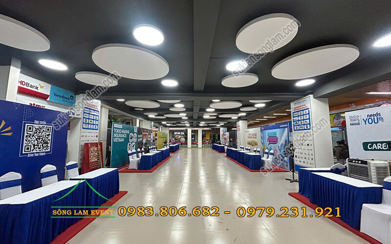 Cho thuê bàn ghế sự kiện tổ chức HUTECH International Job Fair 2025 Cho thuê bàn ghế sự kiện tổ chức HUTECH International Job Fair 2025