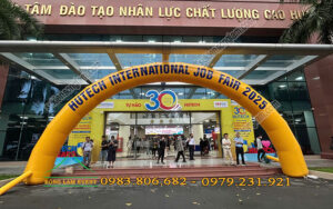 Cho thuê cổng hơi sự kiện tổ chức HUTECH International Job Fair 2025