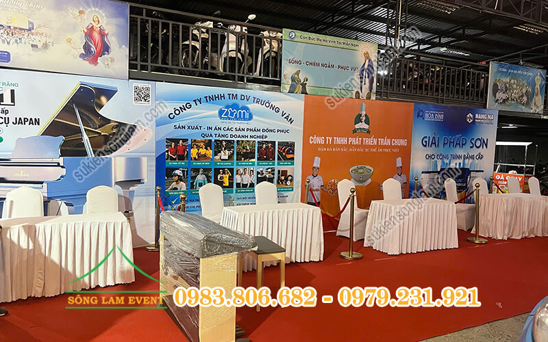 Cho thuê bàn ghế sự kiện tại Ngày hội doanh nhân di dân giáo phận Vinh Tphcm