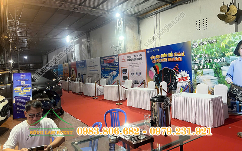 Cho thuê khung backdrop Ngày hội doanh nhân di dân giáo phận Vinh Tphcm