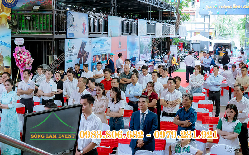 Cho thuê khung backdrop Ngày hội doanh nhân di dân giáo phận Vinh Tphcm