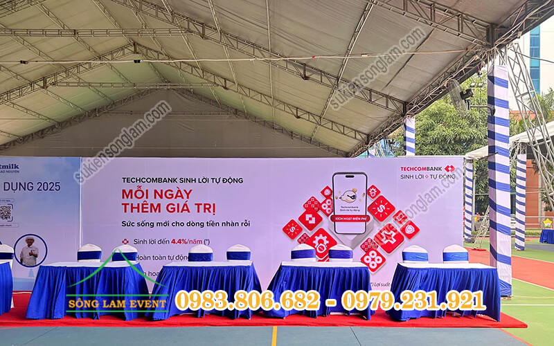Cho thuê nhà bạt không gian tổ chức Ngày hội Hutech Techshow 2025