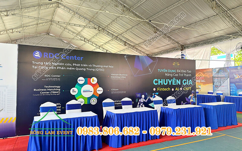Cho thuê nhà bạt không gian tổ chức Ngày hội Hutech Techshow 2025