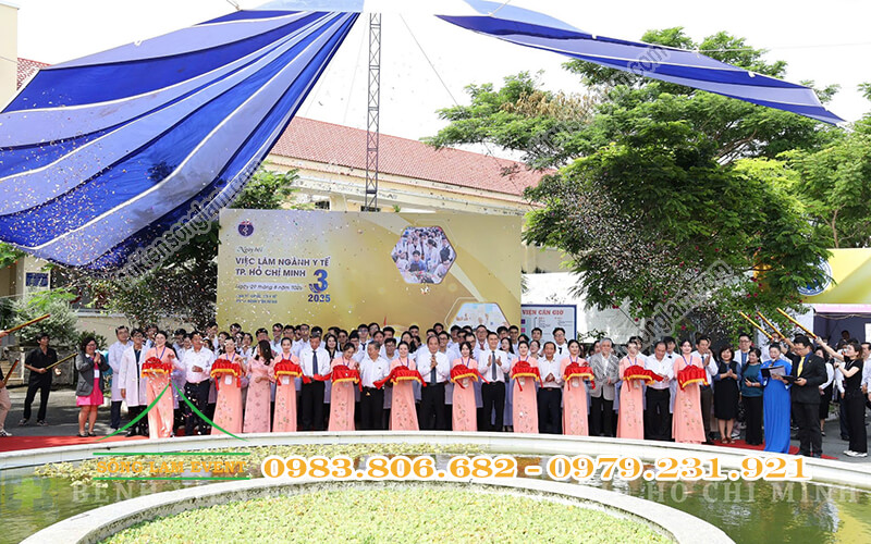 Cho thuê dù sự kiện tổ chức ngày hội việc làm ngành y tế Tphcm lần 3 2025