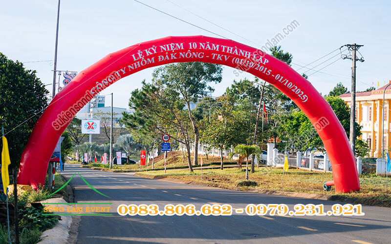 Cho thuê cổng hơi sự kiện tổ chức lễ kỷ niệm 10 năm thành lập công ty nhôm Đắk Nông