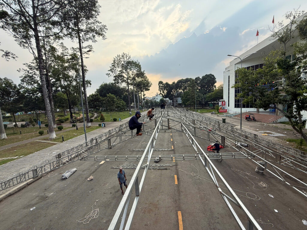 Đội ngũ thi công sự kiện Sông Lam