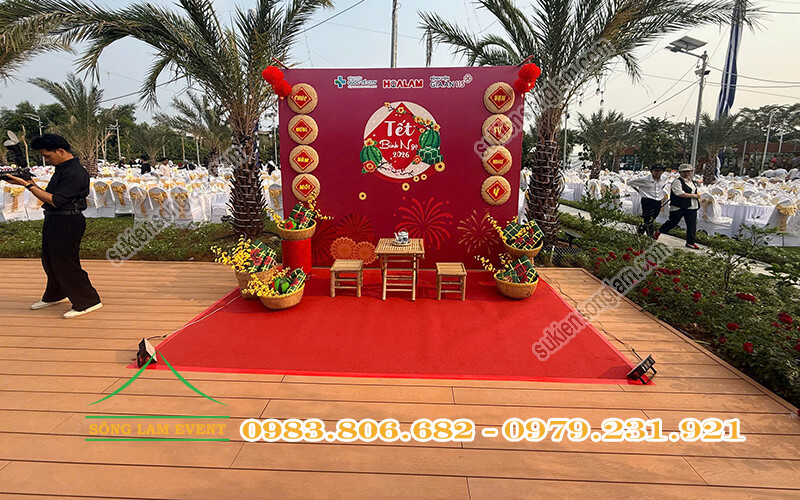 Cho thuê backdrop sự kiện tiệc tất niên 2025-khu y tế kỹ thuật cao TPHCM