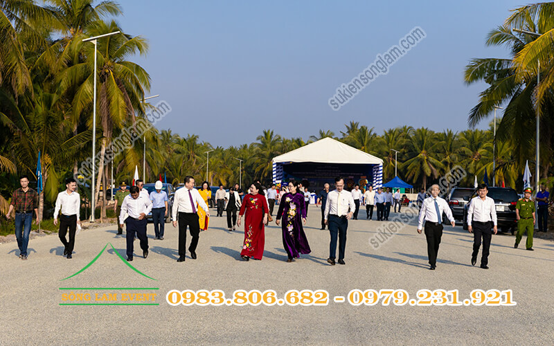 Cho thuê nhà bạt tổ chức lễ thông xe kỹ thuật cầu Mỏ Cày Vĩnh Long Cho thuê nhà bạt tổ chức lễ thông xe kỹ thuật cầu Mỏ Cày Vĩnh Long