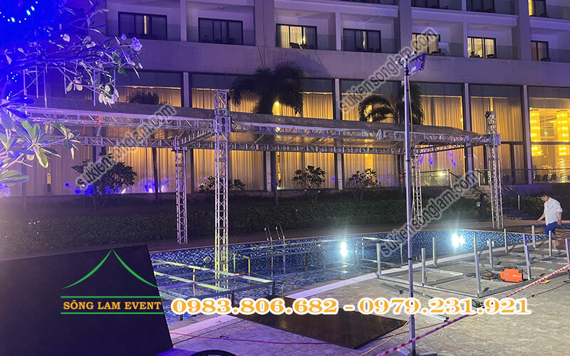 Cho thuê nhà bạt truss nhôm tổ chức Midnight in Blu tại Radisson Blu Resort Phú Quốc