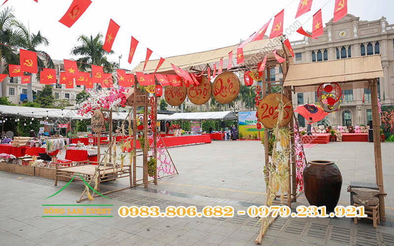 Cho thuê sân khấu sự kiện tố chức phiên chợ quê chuyến xe miền trung lần 9 Cho thuê sân khấu sự kiện tố chức phiên chợ quê chuyến xe miền trung lần 9