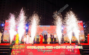 Cho thuê sân khấu sự kiện tổ chức Tiệc tất niên 2025 Khu y tế kỹ thuật cao TPHCM