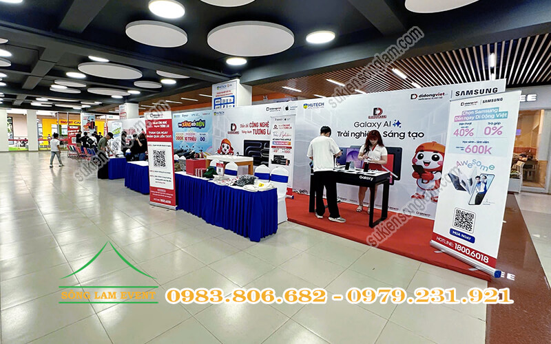Cho thuê backdrop sự kiện tổ chức Hutech It Open Day 2026