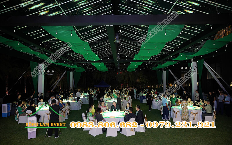 Cho thuê nhà bạt trong suốt tổ chức Tiệc tối của Herbalife tại Cam Ranh Cho thuê nhà bạt trong suốt tổ chức Tiệc tối của Herbalife tại Cam Ranh
