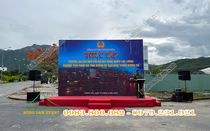 Cho thuê sân khấu tổ chức thực tập phương án CHCN tình huống tai nạn giao thông đường bộ tỉnh Khánh Hòa Cho thuê sân khấu tổ chức thực tập phương án CHCN tình huống tai nạn giao thông đường bộ tỉnh Khánh Hòa