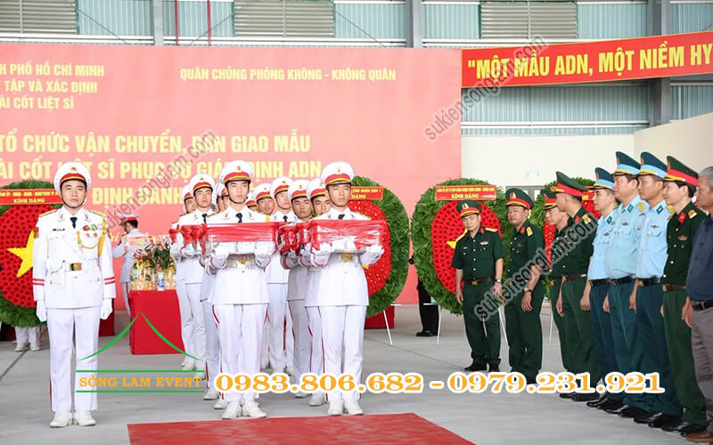 Chương trình vận chuyển mẫu hài cốt liệt sĩ phục vụ giám định ADN tại sân bay Tân Sơn Nhất TPHCM Chương trình vận chuyển mẫu hài cốt liệt sĩ phục vụ giám định ADN tại sân bay Tân Sơn Nhất TPHCM