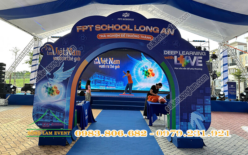 Thi công booth tại Lễ khánh thành trường FPT School Millennia Long An Thi công booth tại Lễ khánh thành trường FPT School Millennia Long An